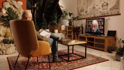 Cold War 2.0 - Interview with Noam Chomsky