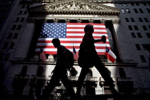 The wealthiest 10% of Americans own a record 89% of all U.S. stocks